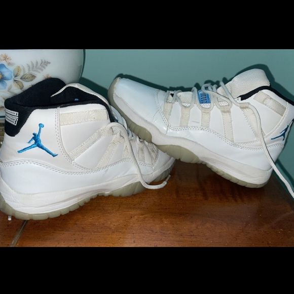 Air Jordan 11 Retro - Legend Blue Men’s Size:8 - Picture 5 of 7
